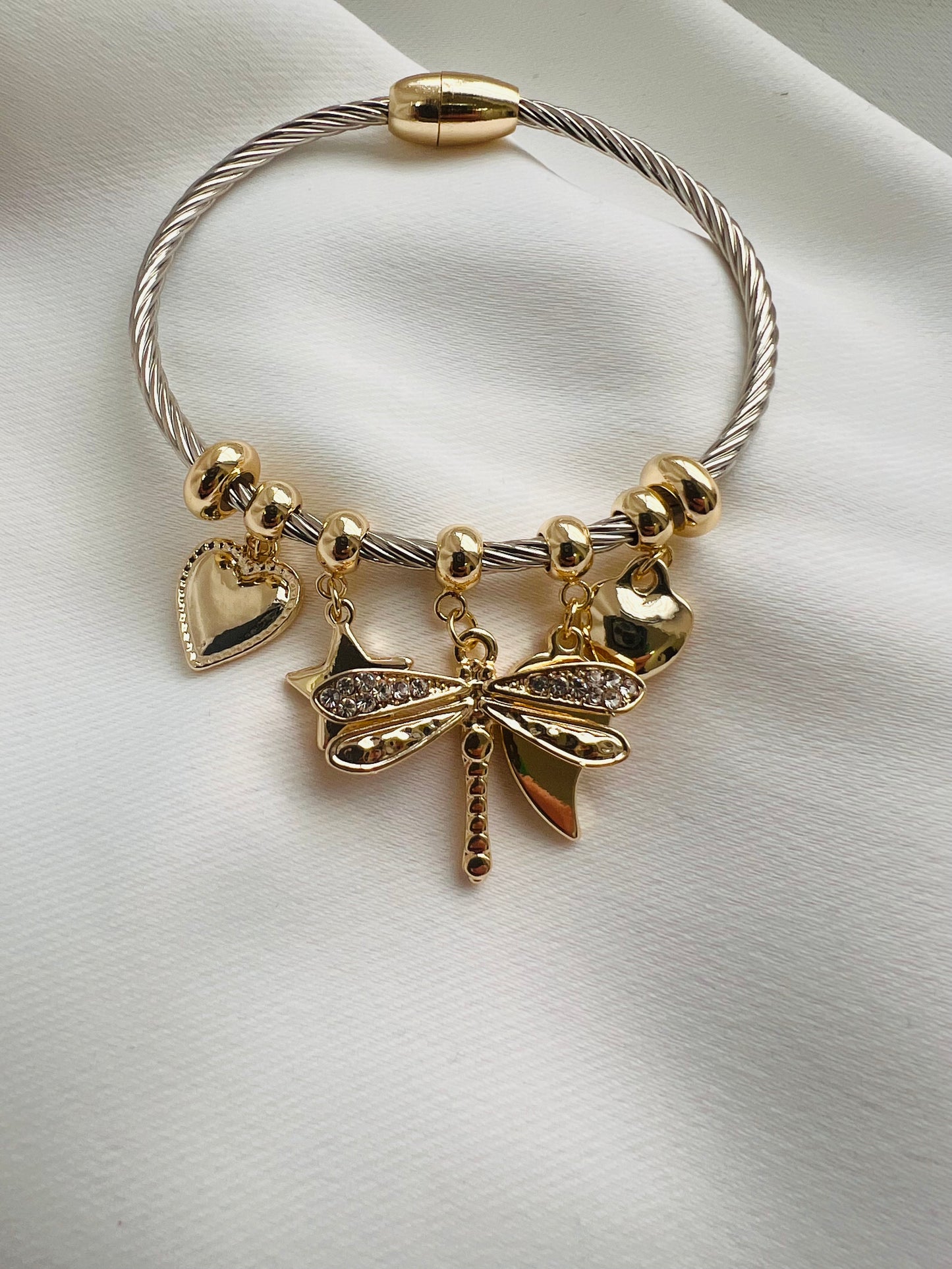 Golden Flight brazalete