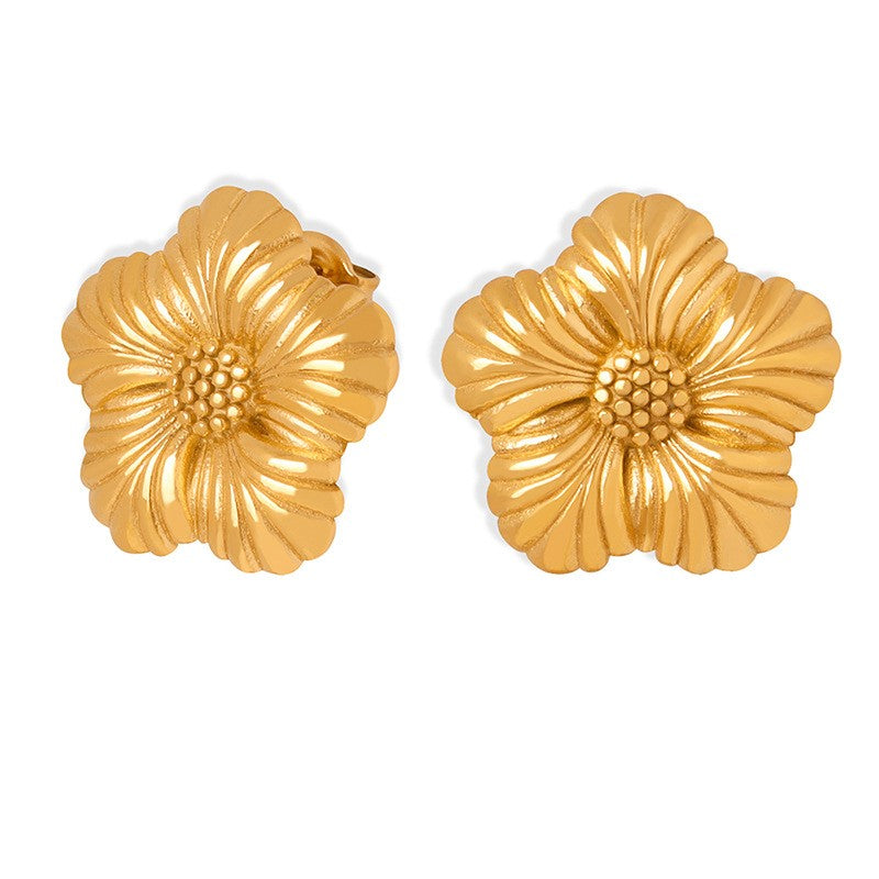 Gardenia earring